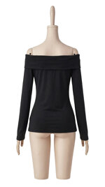 tshirt-con-scollo-a-barca