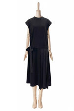 abito-in-punto-milano-in-viscosa-e-parte-in-popeline-a-pieghe