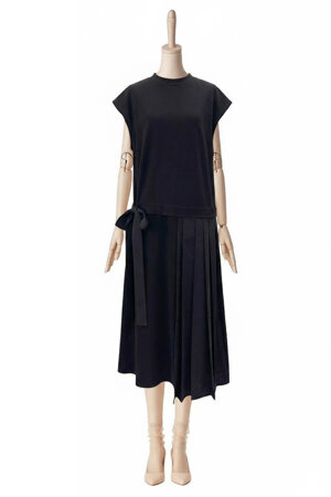 abito-in-punto-milano-in-viscosa-e-parte-in-popeline-a-pieghe