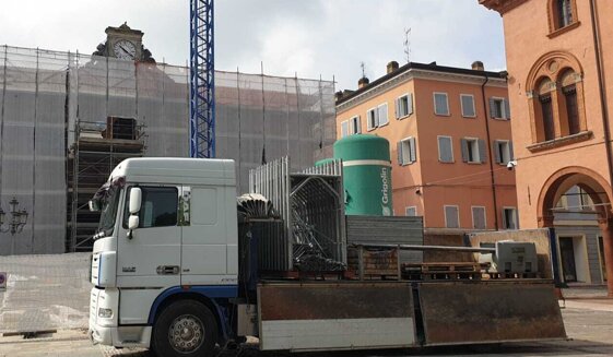 90cf8879-b47d-46f0-89ba-d940f63901b7 90cf8879-b47d-46f0-89ba-d940f63901b7