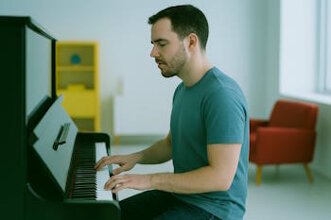 pianogorte.jpeg pianogorte.jpeg