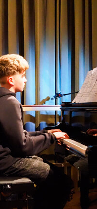 pc210581.jpeg pc210581.jpeg