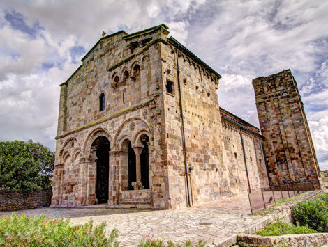 dgm_8256-scaled.webp dgm_8256-scaled.webp