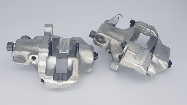 pinze-freno-posteriori-ferrari-dino-308-...-porsche-911-2-scaled.jpeg