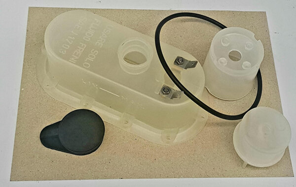 kit vaschetta pompa freno lancia fulvia diametro 21mm.jpeg