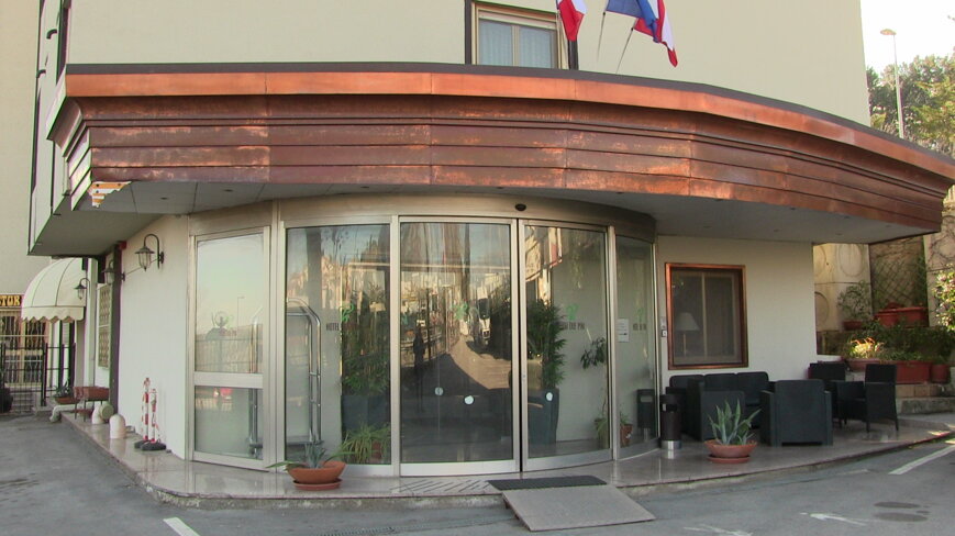 img_2693.jpeg img_2693.jpeg