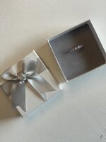 anello-veretta-moissanite-viola