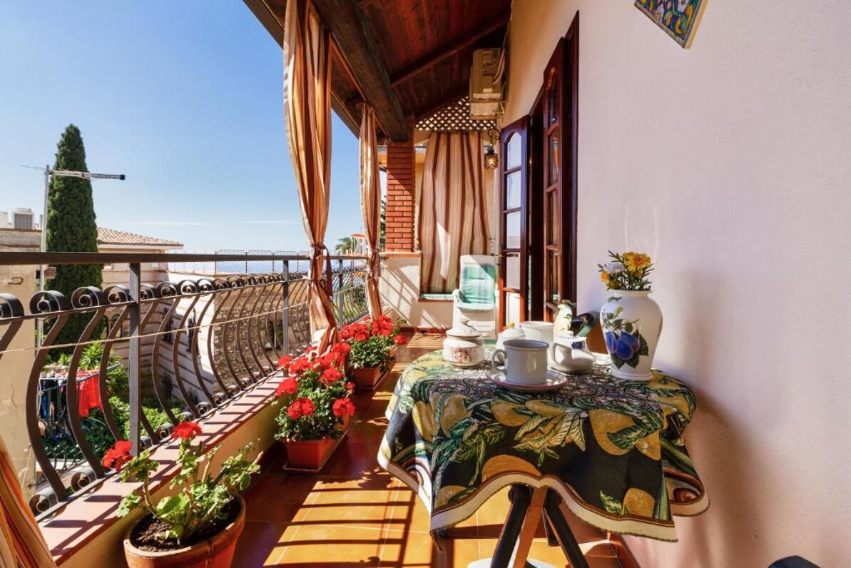 196204885.jpeg 196204885.jpeg