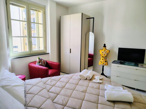 camera2.jpeg camera2.jpeg