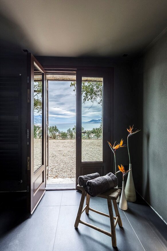 d156f171-a8b9-41b9-b171-065c658edbec