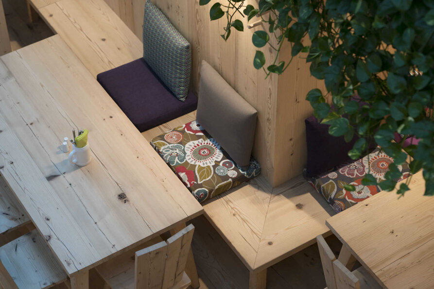 8ad8d974-bd1c-4cf8-a1d6-c172c7d993b1