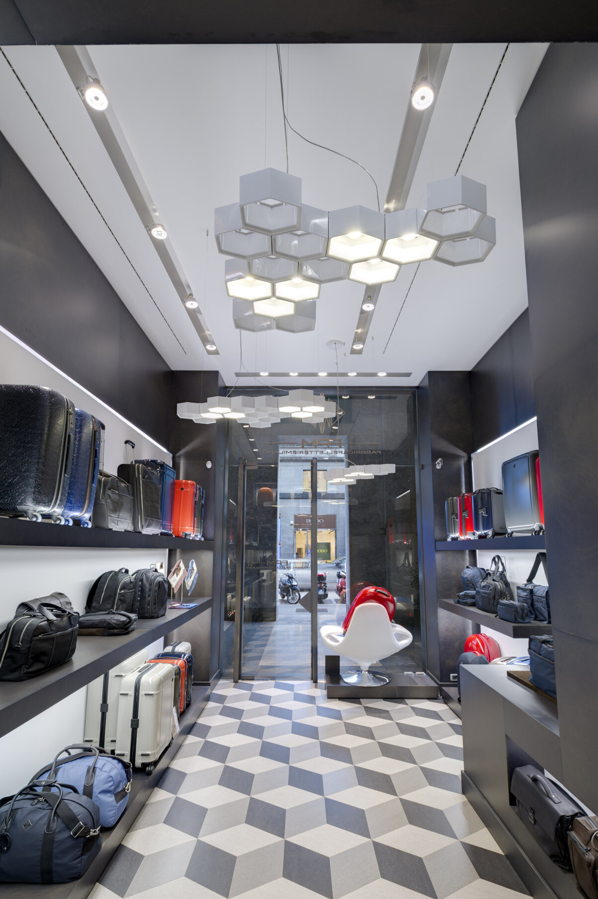 fabbricapelletteriemilanoivansarfatti3