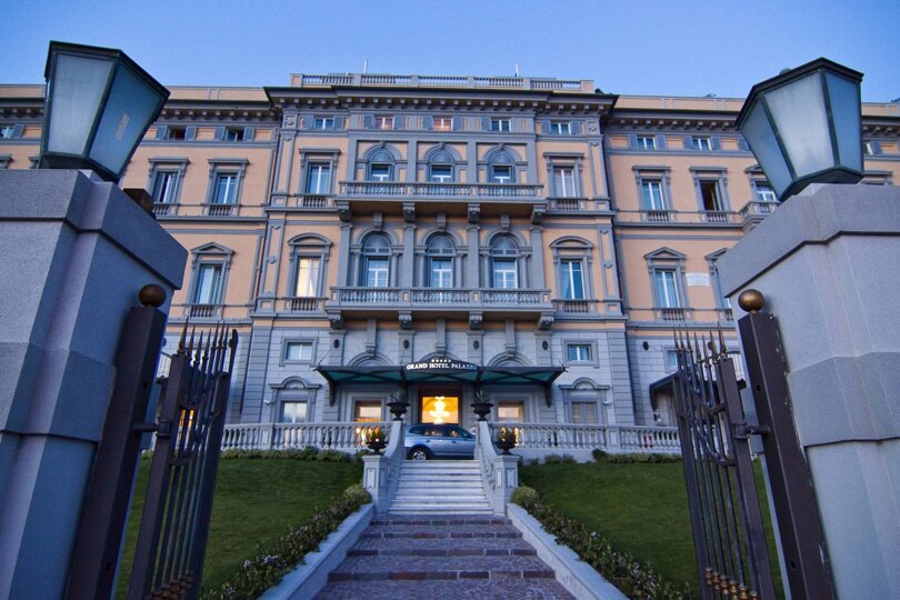 Impianto elettrico su piscina Hotel Palazzo eseguito da Stil srl