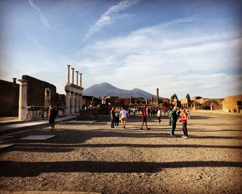 81773503-8c86-454d-99e5-99b9dda8a271