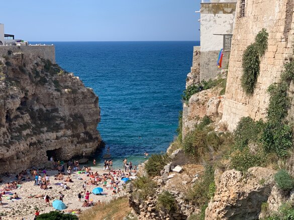 20a467fc-cf17-45e2-bdea-44d30073f466