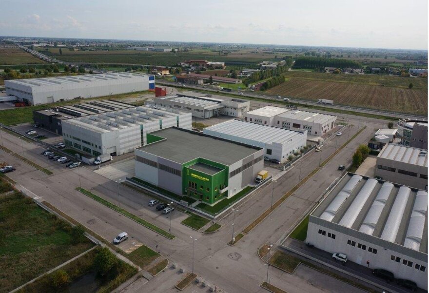 bcbfeec9-b40d-445d-9629-bcf73d4ea3e5