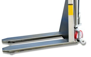 8d04c79e-3e64-4d02-8a7e-e00b05aee515