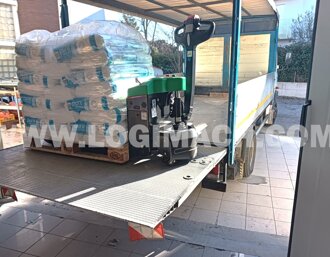 d08de9ab-e674-48e2-8d3f-54018239f78f