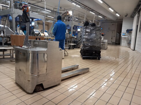 dcec9d13-ca41-47b2-b520-b1002c7d5365