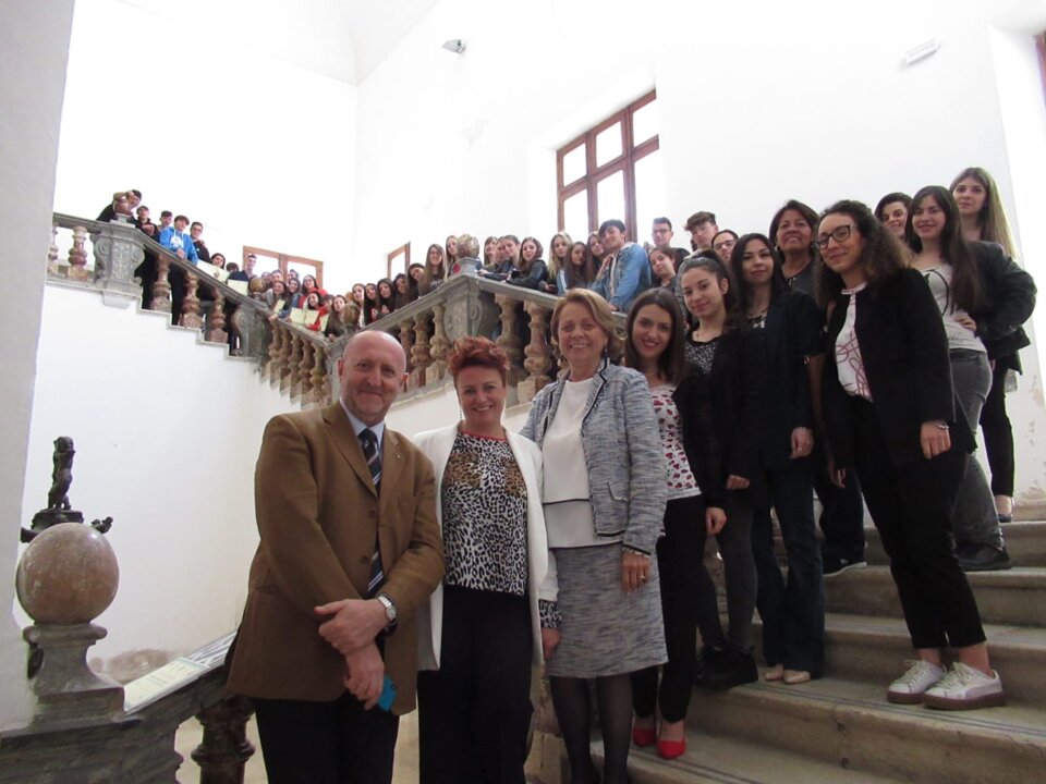 de99bb99-9537-45db-bf7a-34543be17564