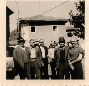 5142d933-1996-4338-9652-78d973389922