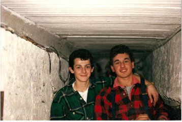 b7bda695-0955-4153-b85c-d93ffbce4b74