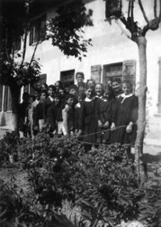 efef5ab4-37af-4a43-8700-b1466341a8ad