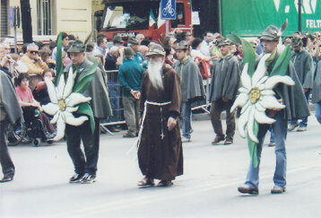 439ee7bb-edb4-448a-9800-b7de12bdc7cb