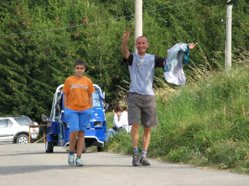 06e5de00-f5e2-4a1d-8fa0-bccc6d102379