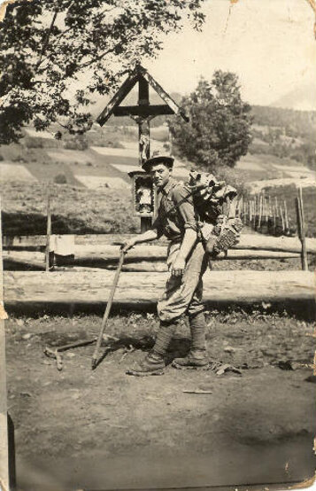 9b226064-60e1-4c4b-86f3-c3c74ce89129