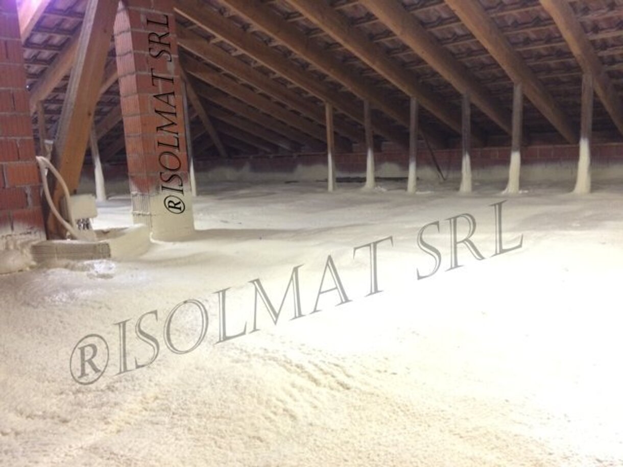 ISOLAMENTO TERMICO TETTO MILANO NOVARA COMO TORINO VERBANIA poliuretano a spruzzo calpestabile