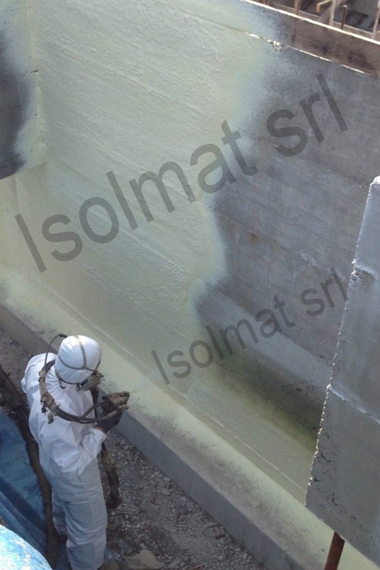 ISOLAMENTO IMPERMEABILIZZAZIONE MURA DI FONDAZIONE