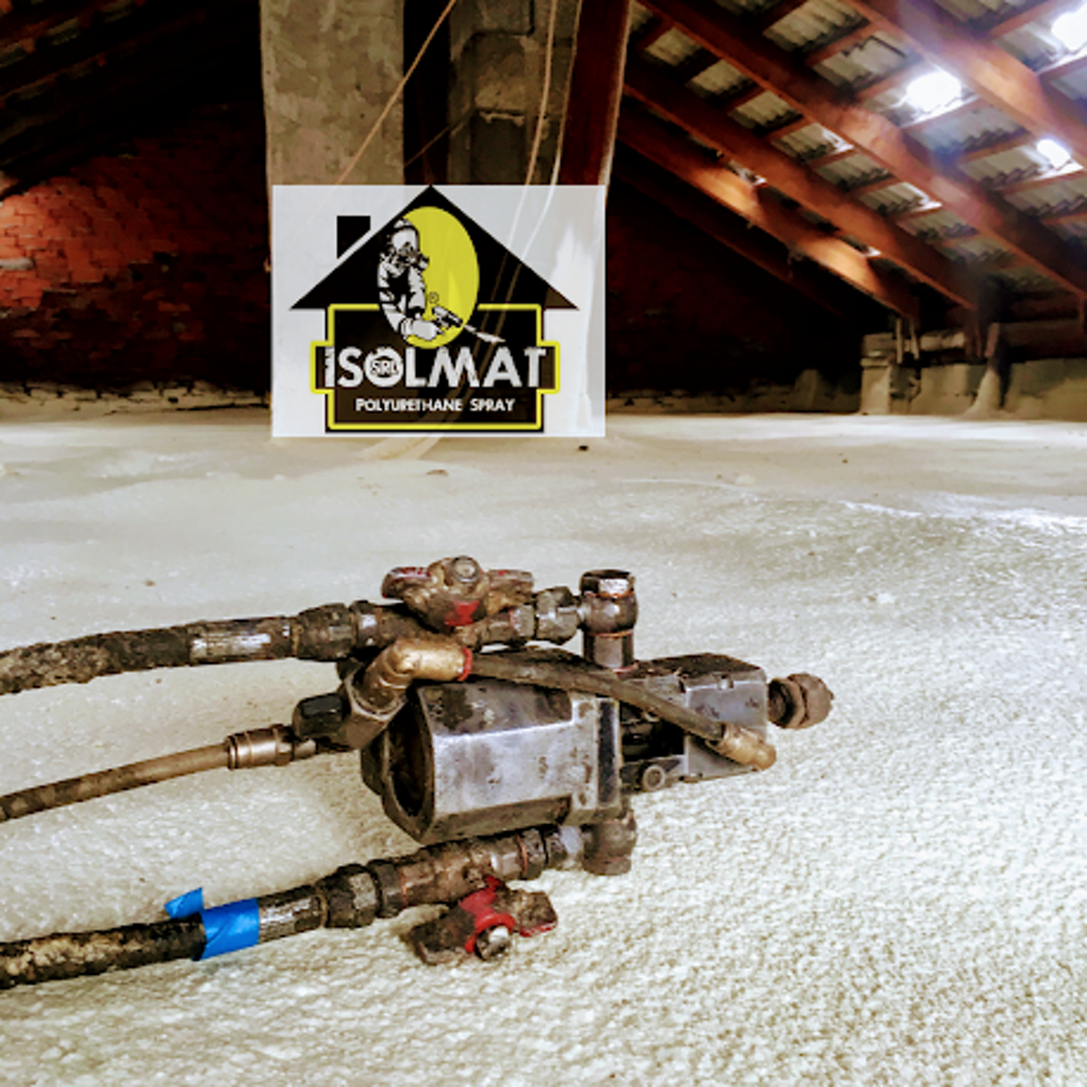 isolamento sottotetto calpestabile con poliuretano a spruzzo ISOLMAT miglior isolamento termico senza ponti termici