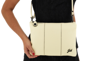 gabs-pochette-beyoncem-in-velanylon-con-stampa-trip