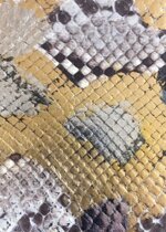 connettore-in-vero-pitone-col-roccia-dipinto-a-mano-tmoro-e-oro