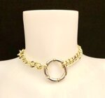 choker-con-anello-e-catena-col-oro