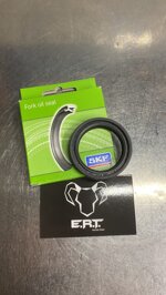 skf-paraolio-singolo-showa-stelo-39mm-colore-nero-mm-39-x-52-x-11
