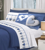 completo-letto-cuori-appesi-beige-rosso-lilla-blu