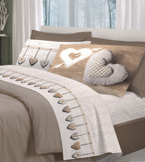 completo-letto-cuori-appesi-beige-rosso-lilla-blu