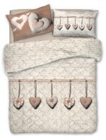 trapunta-copriletto-invernale-in-cotone-cuori-appesi-rosso-beige