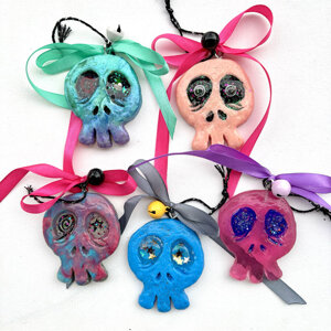 palline-di-natale-teschi-in-resina