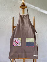 grembiule-tortora-con-cuore