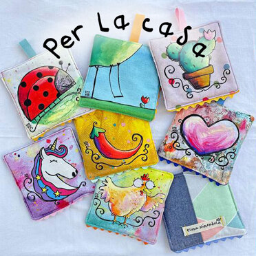 Per la casa con MartedìMattina Accessori per casa creati con MartedìMattina: presine, cuscini, tovagliette, grembiuli, bandierine