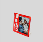 cornice-in-plexiglass-red-love