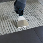 raschietto-per-la-rimozione-delle-piastrelle