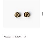 orecchini-in-legno-a-bottone-decorati