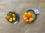 fermaglio-ed-elastici-per-capelli-in-tagua-a-forma-di-fiore