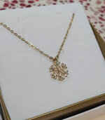 collana-con-fiocco-di-neve-dorato