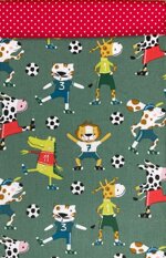 stoffa-animali-giocano-a-calcio