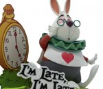 figure-alice-nel-paese-delle-meraviglie-bianconiglio